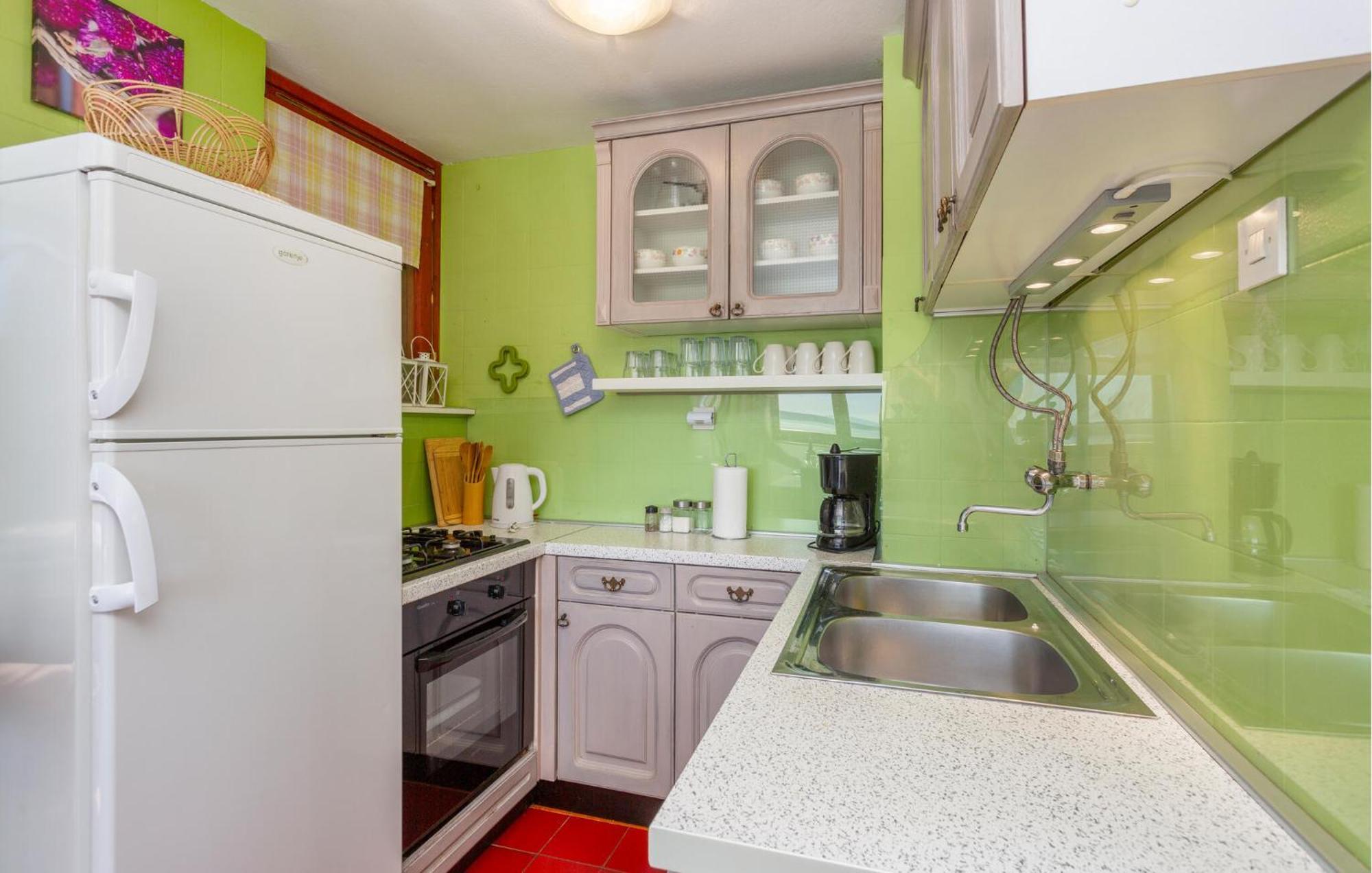 קרק 3 Bedroom Stunning Apartment In Krk מראה חיצוני תמונה